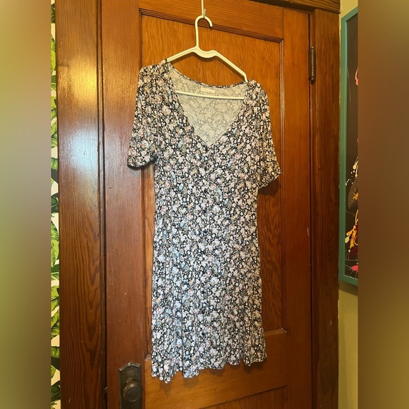 Black Floral Puff Sleeve Button Down Mini Dress Small - Picture 1 of 8